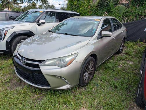 2015 Toyota Camry SE