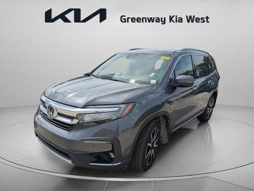 2022 Honda Pilot Touring 8-Passenger
