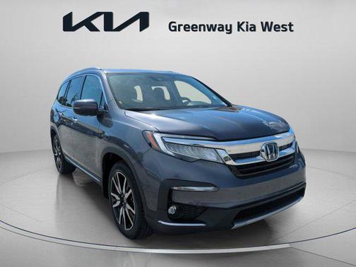 2022 Honda Pilot Touring 8-Passenger