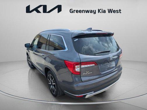 2022 Honda Pilot Touring 8-Passenger