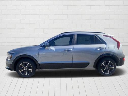 2025 Kia Niro SX