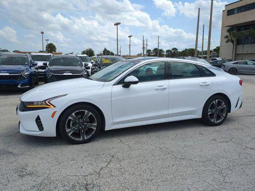 2022 Kia K5 EX
