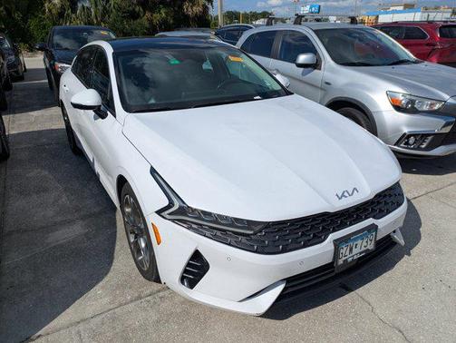 2022 Kia K5 EX
