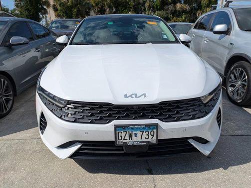 2022 Kia K5 EX
