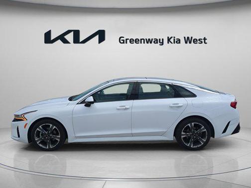 2022 Kia K5 EX