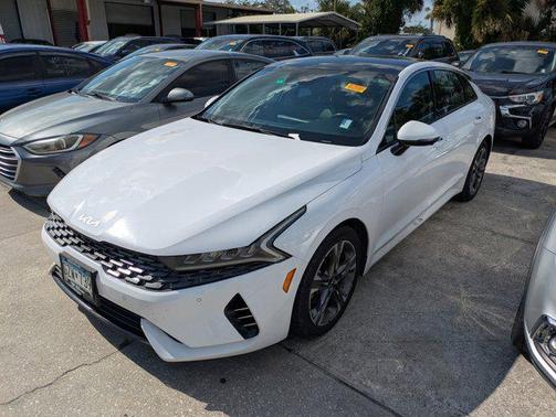 2022 Kia K5 EX