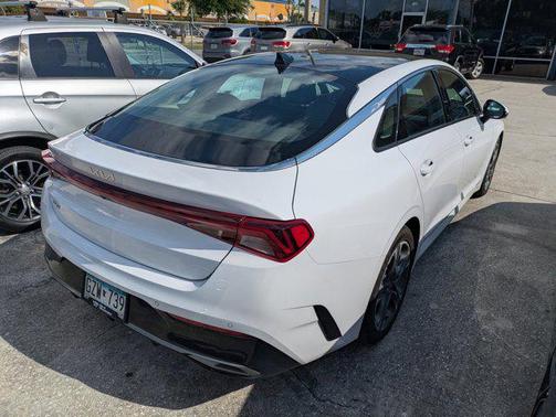 2022 Kia K5 EX