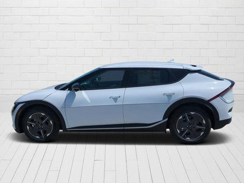2025 Kia EV6 Light Long Range