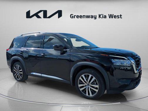 2022 Nissan Pathfinder Platinum 2WD
