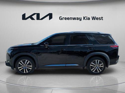 2022 Nissan Pathfinder Platinum 2WD