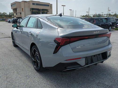 2025 Kia K5 GT-Line