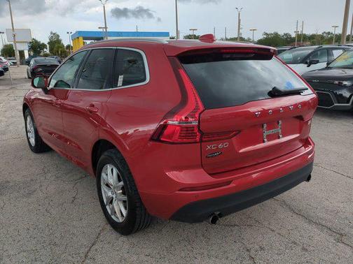 2020 Volvo XC60 T5 Momentum