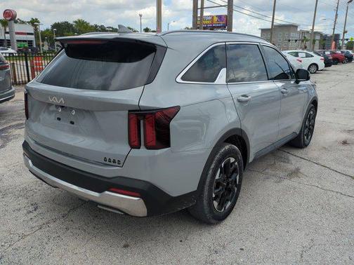2024 Kia Sorento S