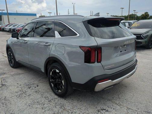 2024 Kia Sorento S