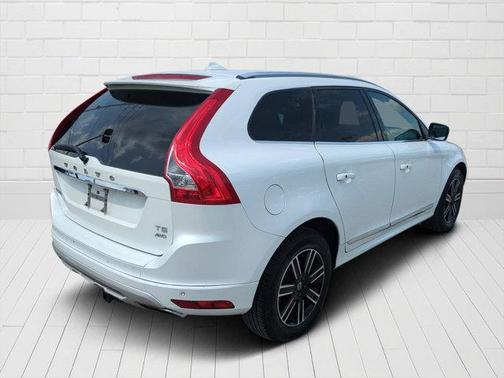 2017 Volvo XC60 T5 Dynamic
