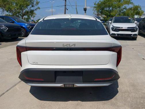 2025 Kia K4 EX