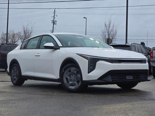 2025 Kia K4 LX