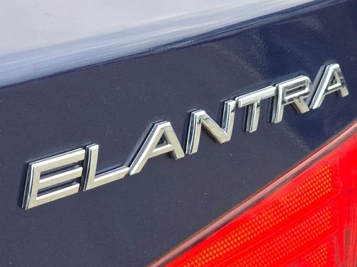 2010 Hyundai ELANTRA GLS