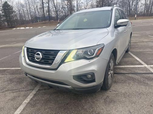 2019 Nissan Pathfinder SL