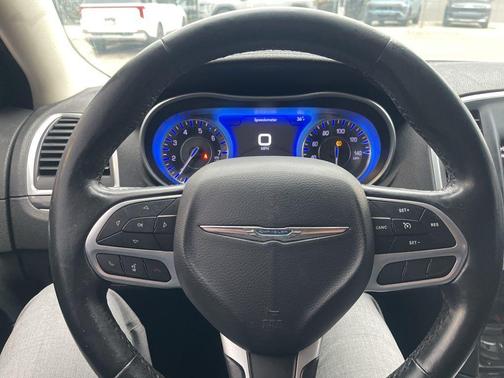 2019 Chrysler 300 Touring