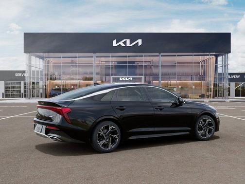Aurora Black Pearl 2026 Kia K5 GT-Line