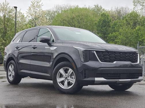 Metal 2026 Kia Sorento LX