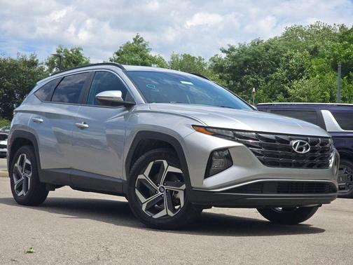 Shimmering Silver 2024 Hyundai TUCSON SEL