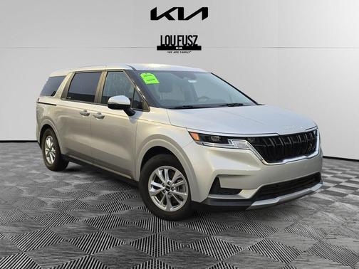 2022 Kia Carnival LXS