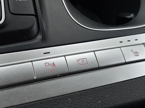 2022 Kia Carnival LXS