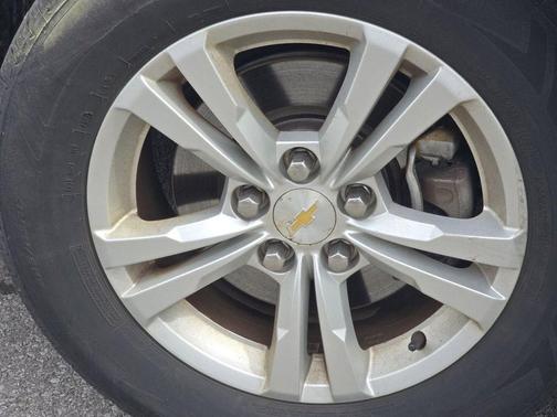 Silver Ice Metallic 2015 Chevrolet Equinox 1LT