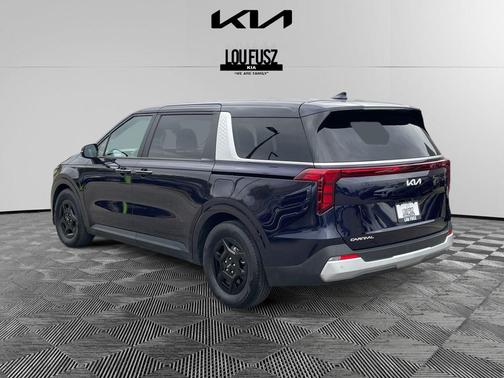 2025 Kia Carnival LX