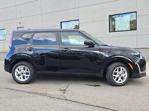 2025 Kia Soul S
