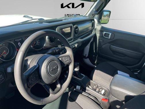 2023 Jeep Gladiator Sport