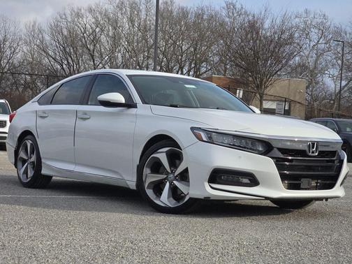 2019 Honda Accord Touring 2.0T