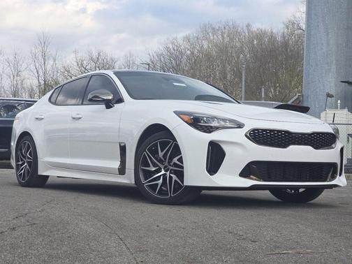 Snow White Pearl 2023 Kia Stinger GT-Line