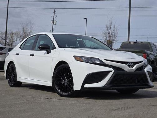 2021 Toyota Camry SE Nightshade