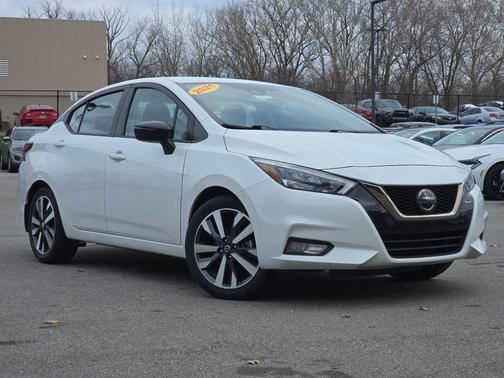 2021 Nissan Versa 1.6 SR