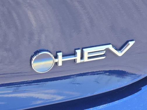 2023 Toyota Prius LE