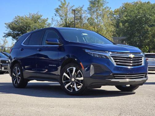 Blue Glow Metallic 2022 Chevrolet Equinox 1LT