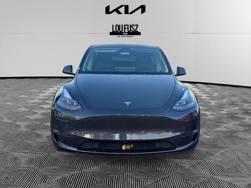 2025 Tesla Model Y Long Range