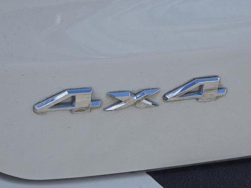 White Clearcoat 2018 Jeep Compass Latitude