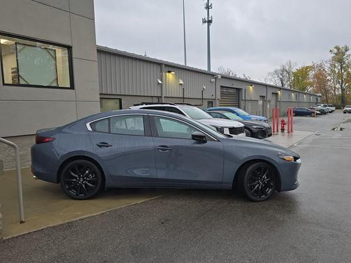 2025 Mazda Mazda3 2.5 S Carbon Edition