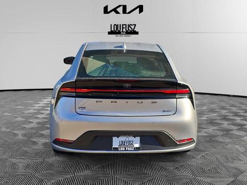 2023 Toyota Prius LE