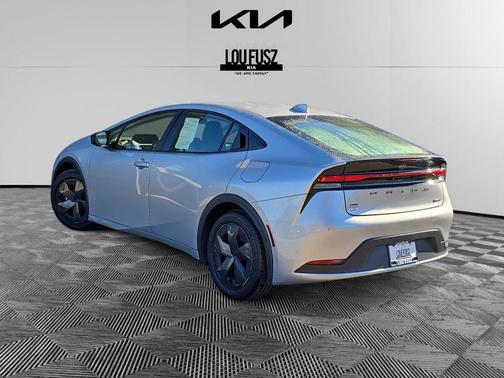 2023 Toyota Prius LE