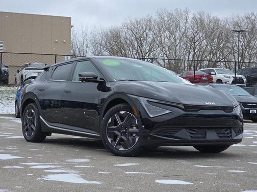 2025 Kia EV6 Light Long Range