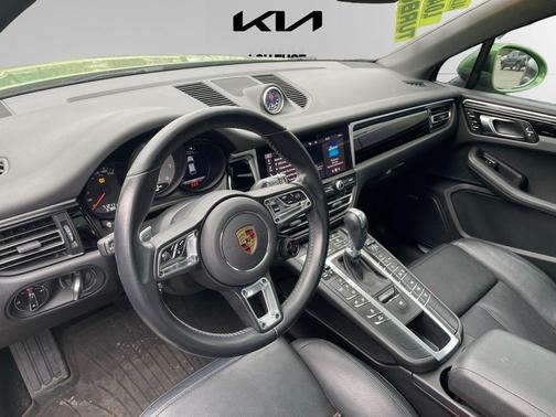 2021 Porsche Macan S