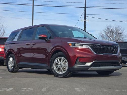 2024 Kia Carnival LX