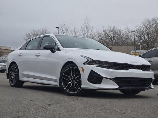 Glacial White Pearl 2022 Kia K5 GT