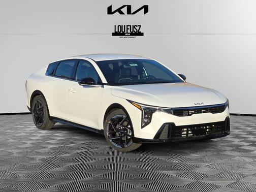 2025 Kia K4 GT-Line
