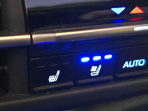 2024 Toyota Sienna Platinum 7 Passenger